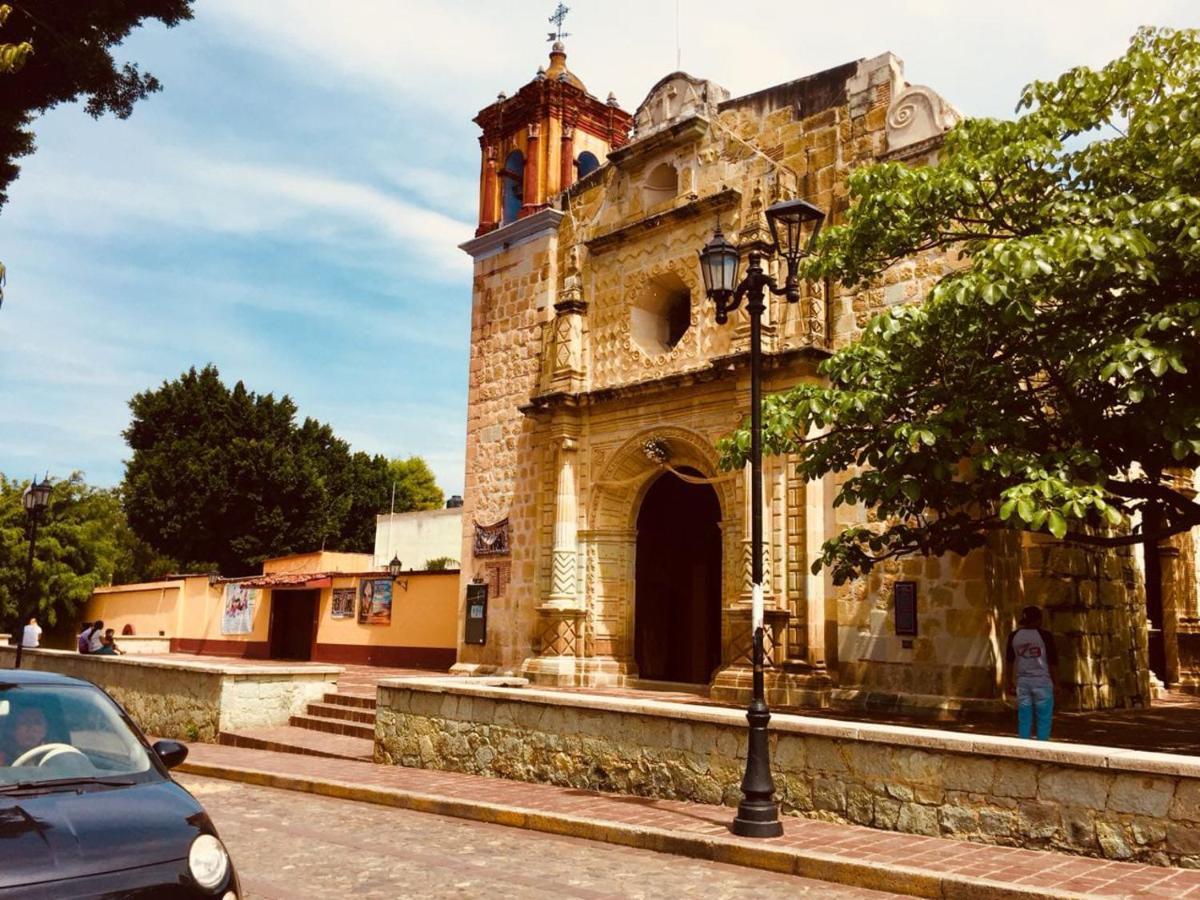 Hotel Cazomalli Oaxaca エクステリア 写真